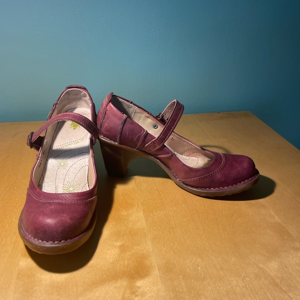 El Naturalista Plum Mary Jane Heels - Picture 2 of 4